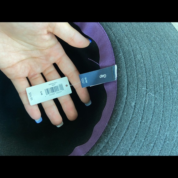 Black Hat - Picture 2 of 2